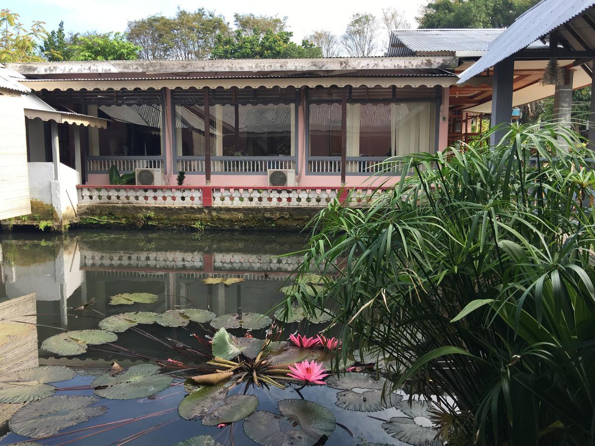 Tamasya Garden Hotel Kotamobagu Exterior photo