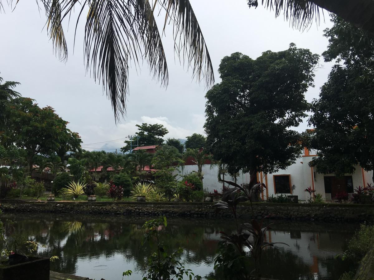 Tamasya Garden Hotel Kotamobagu Exterior photo